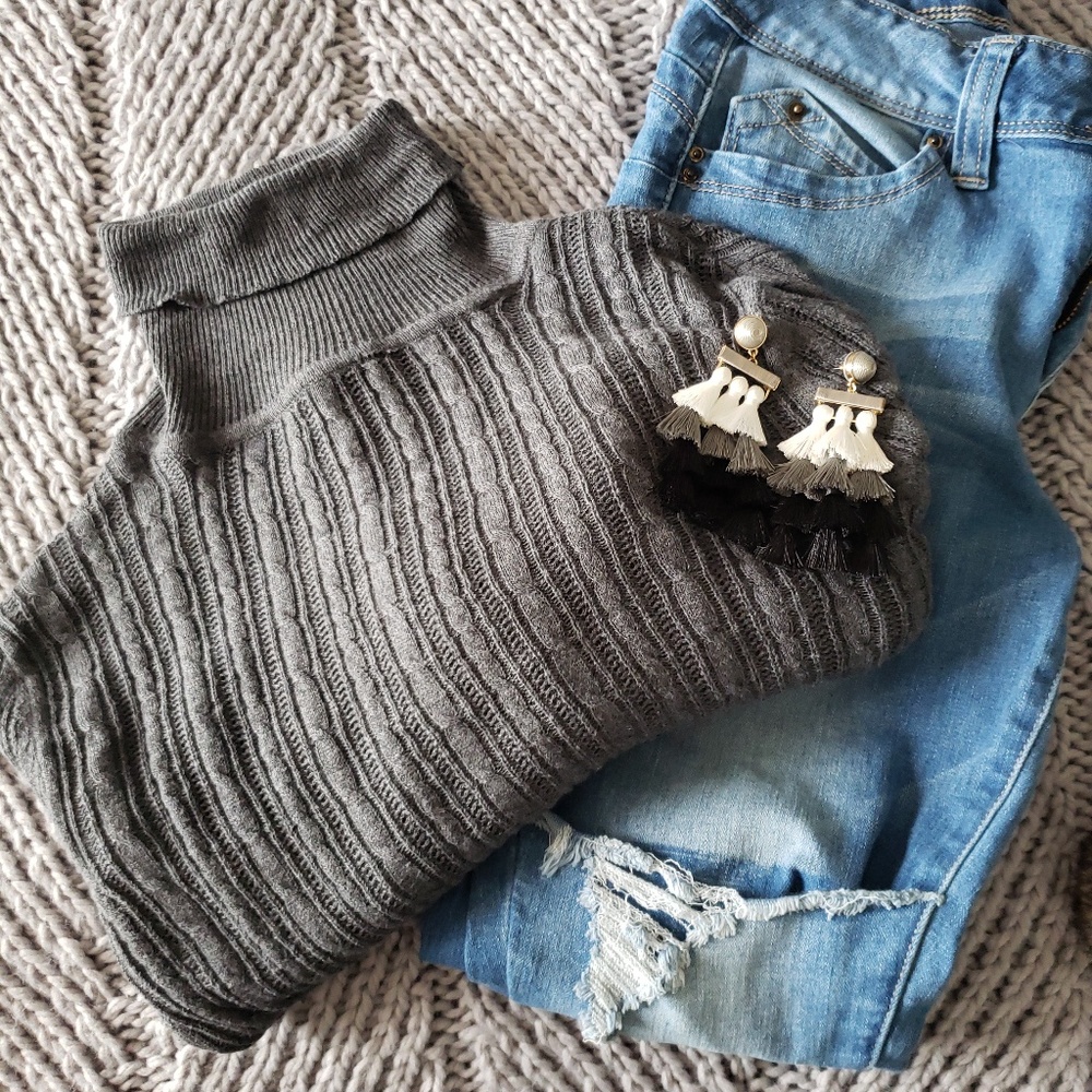 💋Ribbed turtleneck- SOLD - Picture 5 of 8